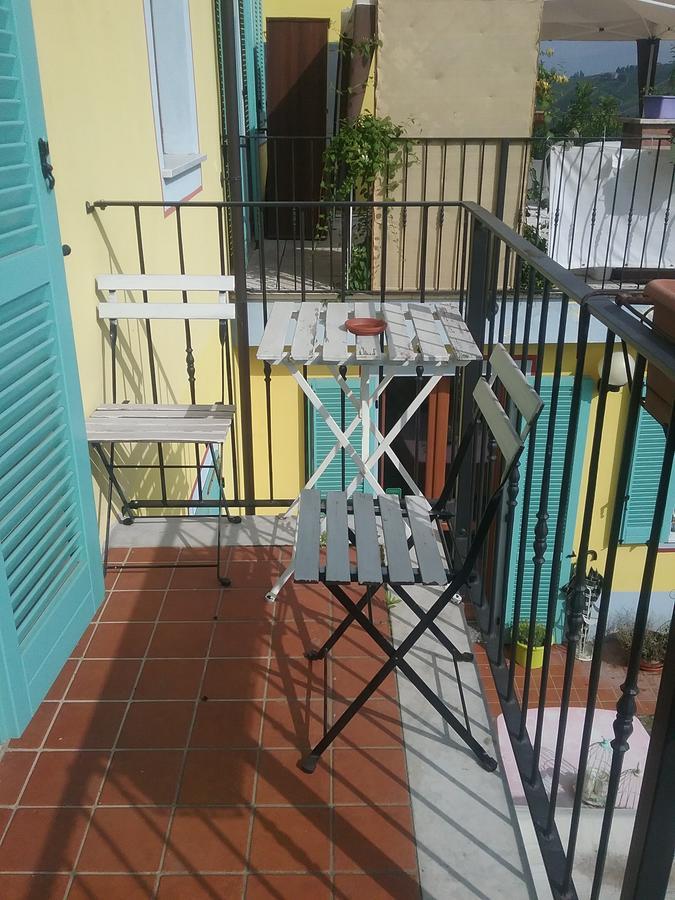 לינה וארוחת בוקר Neviglie La Terrazza Del Barbaresco מראה חיצוני תמונה